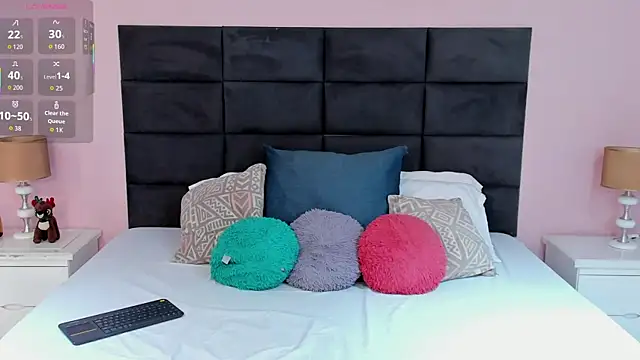 Abby-campbel online show from 11/24/25, 09:26