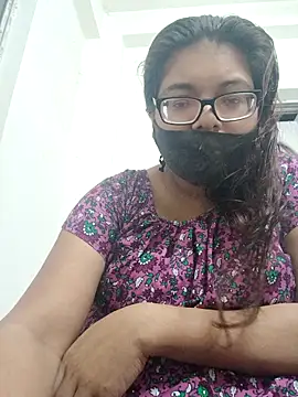 Elie couple143 online show from 10/29/25, 06:40