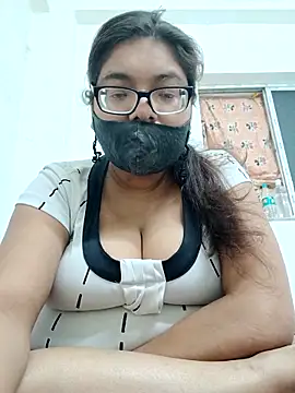 Elie couple143 online show from 11/17/25, 06:56