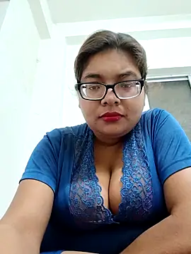 Elie couple143 online show from 11/25/25, 06:52