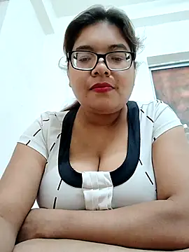 Elie couple143 online show from 12/16/25, 08:07