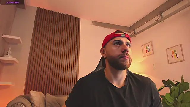 Snapshot of Maximo_Wolff chatting on 02/16/26, 08:07 Maximo Wolff online show from 02/16/26, 08:07