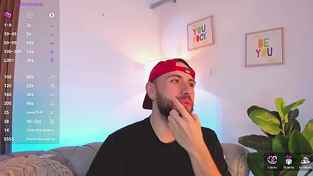 Snapshot of Maximo_Wolff chatting on 02/24/26, 08:31 Maximo Wolff online show from 02/24/26, 08:31