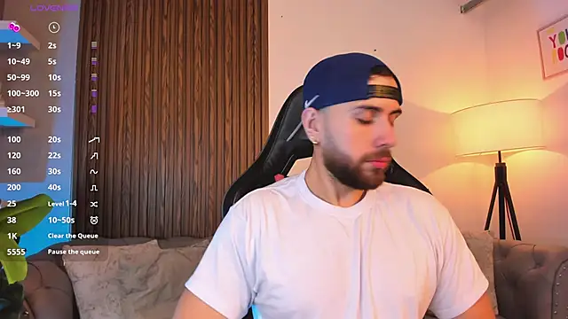 Snapshot of Maximo_Wolff chatting on 03/02/26, 08:05 Maximo Wolff online show from 03/02/26, 08:05