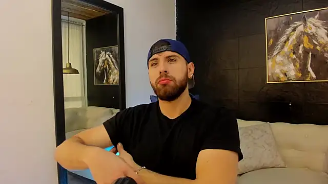 Maximo Wolff online show from 10/07/25, 07:59