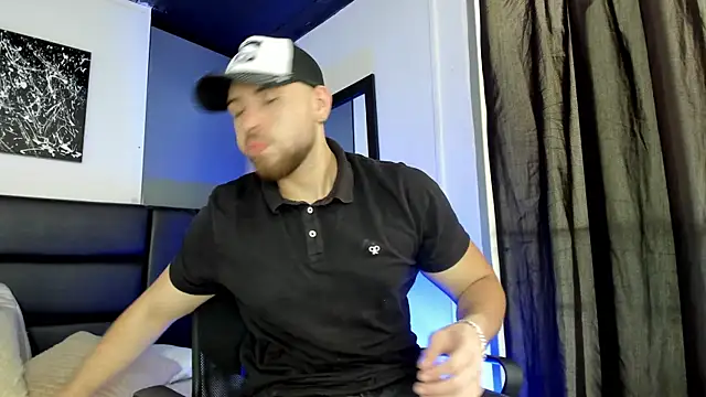 Maximo Wolff online show from 09/19/25, 08:24