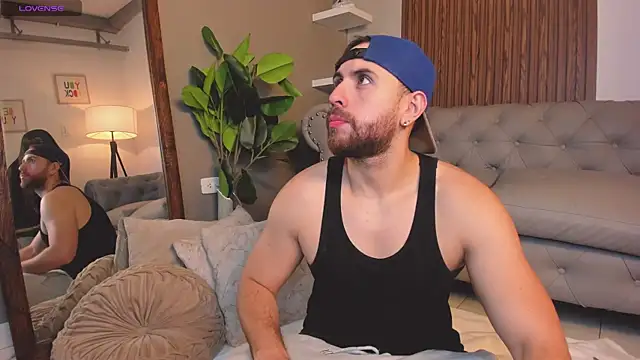 Maximo Wolff online show from 03/25/26, 08:08