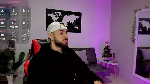 Maximo Wolff online show from 12/20/25, 01:08