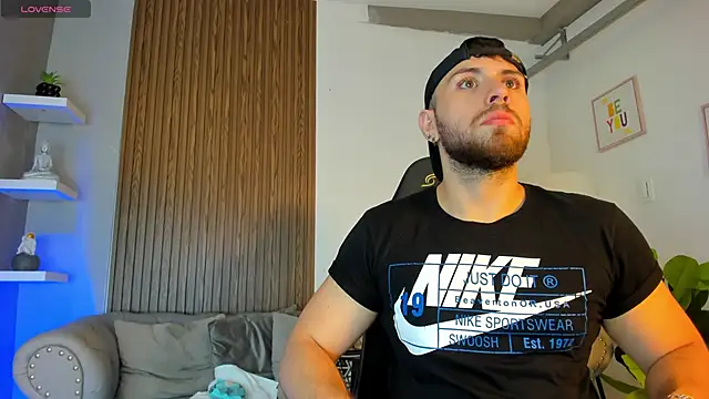 Maximo Wolff online show from 09/28/25, 09:11