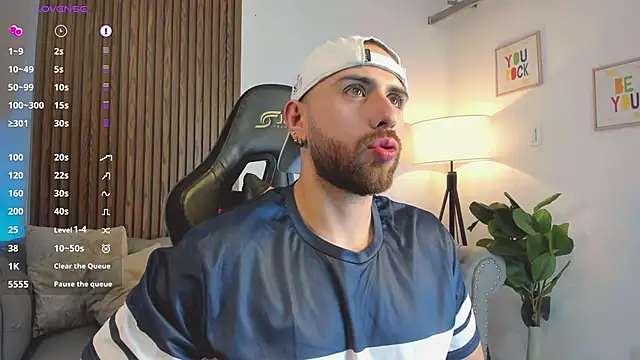 Maximo Wolff online show from 03/10/26, 07:40