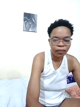 Snapshot of Miss-Hennessy chatting on 03/25/26, 08:08 Miss-Hennessy online show from 03/25/26, 08:08