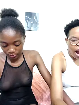 Snapshot of Miss-Hennessy chatting on 03/18/26, 09:48 Miss-Hennessy online show from 03/18/26, 09:48