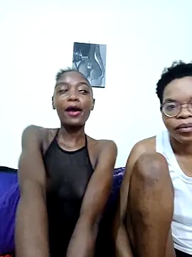 Snapshot of Miss-Hennessy chatting on 03/05/26, 01:02 Miss-Hennessy online show from 03/05/26, 01:02