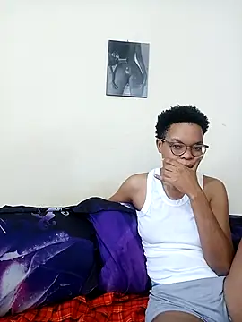 Snapshot of Miss-Hennessy chatting on 04/10/26, 02:57 Miss-Hennessy online show from 04/10/26, 02:57