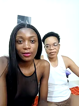 Snapshot of Miss-Hennessy chatting on 04/05/26, 12:28 Miss-Hennessy online show from 04/05/26, 12:28