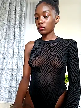 Snapshot of Miss-Hennessy chatting on 03/19/26, 12:05 Miss-Hennessy online show from 03/19/26, 12:05