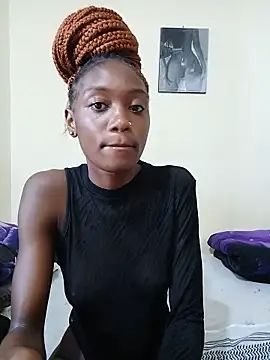 Miss-Hennessy online show from 05/09/26, 01:47