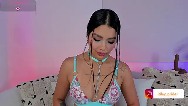 Cutie Riley online show from 10/25/25, 02:50