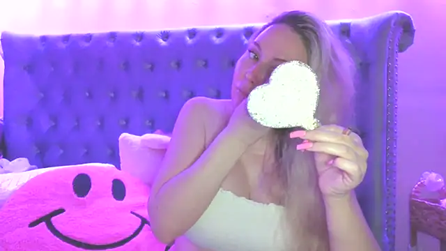 BigBoobsBlair online show from 06/19/26, 04:02