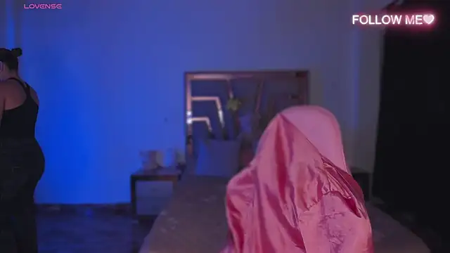 Snapshot of lunaarose chatting on 12/02/25, 03:19 lunaarose online show from 12/02/25, 03:19