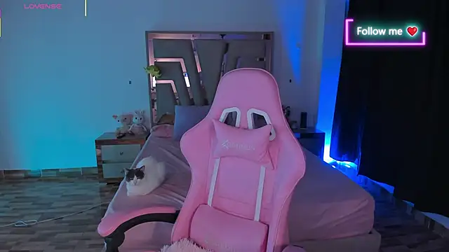 lunaarose online show from 02/14/26, 05:40