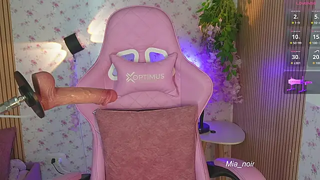 mia noir online show from 04/08/26, 04:36