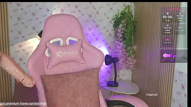 mia noir online show from 03/28/26, 04:35