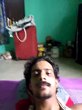Snapshot of Sushant001 chatting on 10/05/25, 08:05 Sushant001 online show from 10/05/25, 08:05