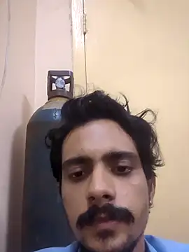 Snapshot of Sushant001 chatting on 09/22/25, 07:53 Sushant001 online show from 09/22/25, 07:53