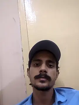 Snapshot of Sushant001 chatting on 10/11/25, 08:43 Sushant001 online show from 10/11/25, 08:43