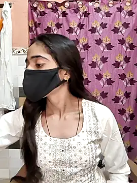 Snapshot of Cute_Manju01 chatting on 10/23/25, 04:33 Cute Manju01 online show from 10/23/25, 04:33