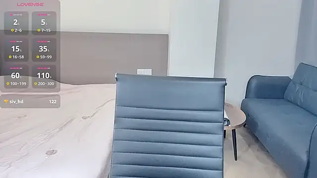 nini a online show from 10/24/25, 10:58