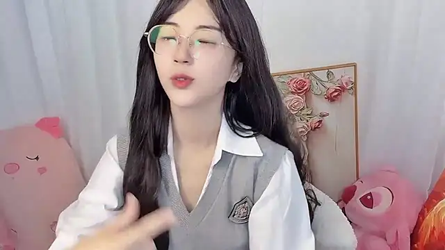 nini a online show from 06/28/26, 01:56