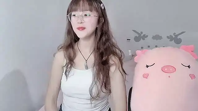 nini a online show from 09/12/25, 12:16