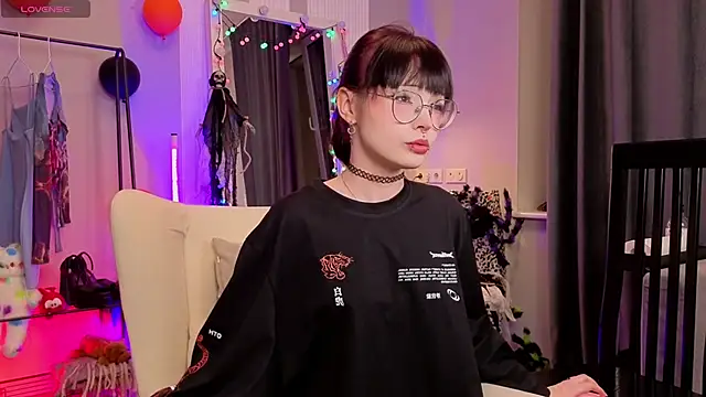 Misa Perfect online show from 11/10/25, 01:16