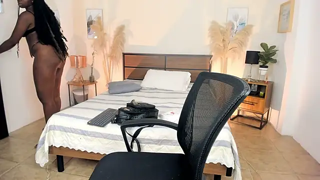 EmaaaBrown  online show from 04/16/26, 03:35