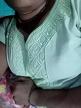 Snapshot of Swapna_kannada chatting on 04/03/26, 04:13 Swapna kannada online show from 04/03/26, 04:13