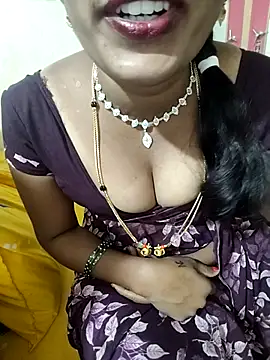 Snapshot of Swapna_kannada chatting on 10/07/25, 09:43 Swapna kannada online show from 10/07/25, 09:43