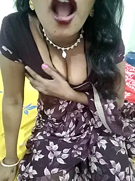 Snapshot of Swapna_kannada chatting on 09/17/25, 05:04 Swapna kannada online show from 09/17/25, 05:04