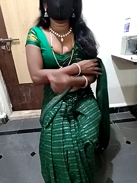 Snapshot of Swapna_kannada chatting on 09/20/25, 05:07 Swapna kannada online show from 09/20/25, 05:07
