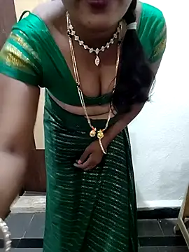 Snapshot of Swapna_kannada chatting on 09/22/25, 04:24 Swapna kannada online show from 09/22/25, 04:24