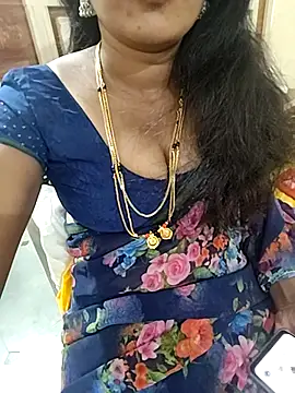 Snapshot of Swapna_kannada chatting on 10/04/25, 04:19 Swapna kannada online show from 10/04/25, 04:19