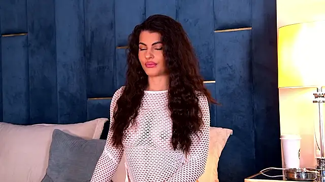 YasminaMoon online show from 03/17/26, 04:15