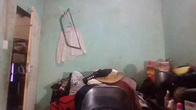 Nicky52 online show from 11/17/25, 04:27