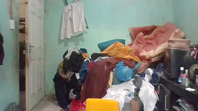 Nicky52 online show from 10/16/25, 03:48