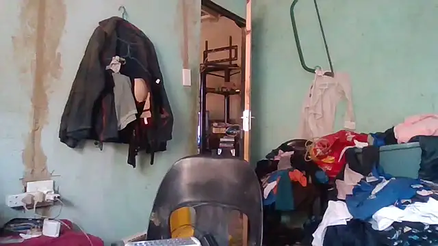 Nicky52 online show from 12/22/25, 08:47