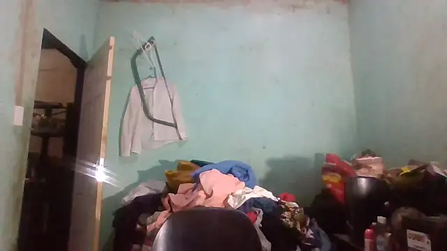 Nicky52 online show from 11/18/25, 04:43