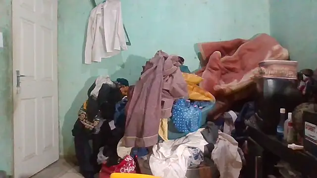 Nicky52 online show from 10/17/25, 03:54