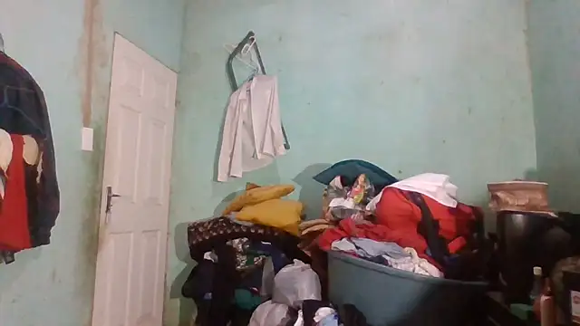 Nicky52 online show from 10/25/25, 03:38