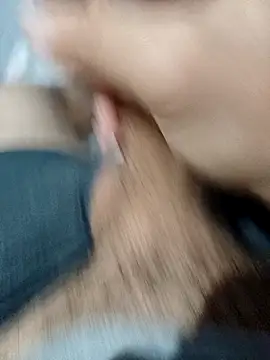 Hamzadz123 online show from 10/31/25, 12:18